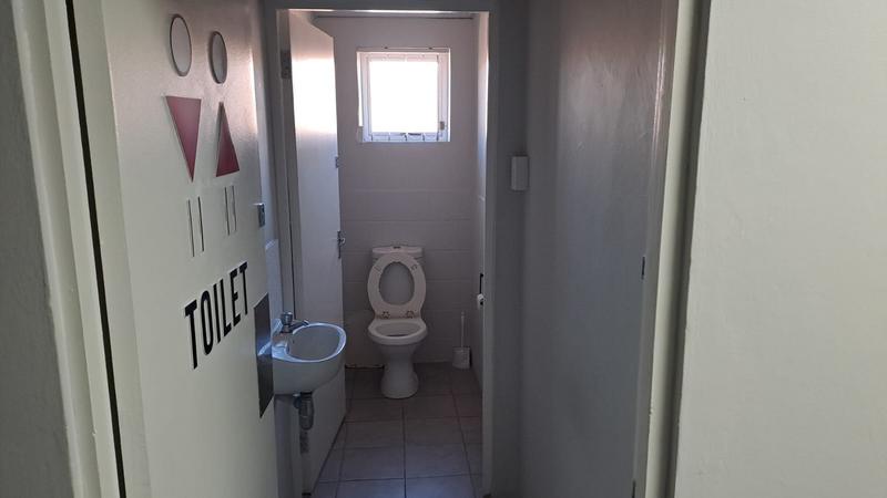 To Let commercial Property for Rent in Newton Park Eastern Cape